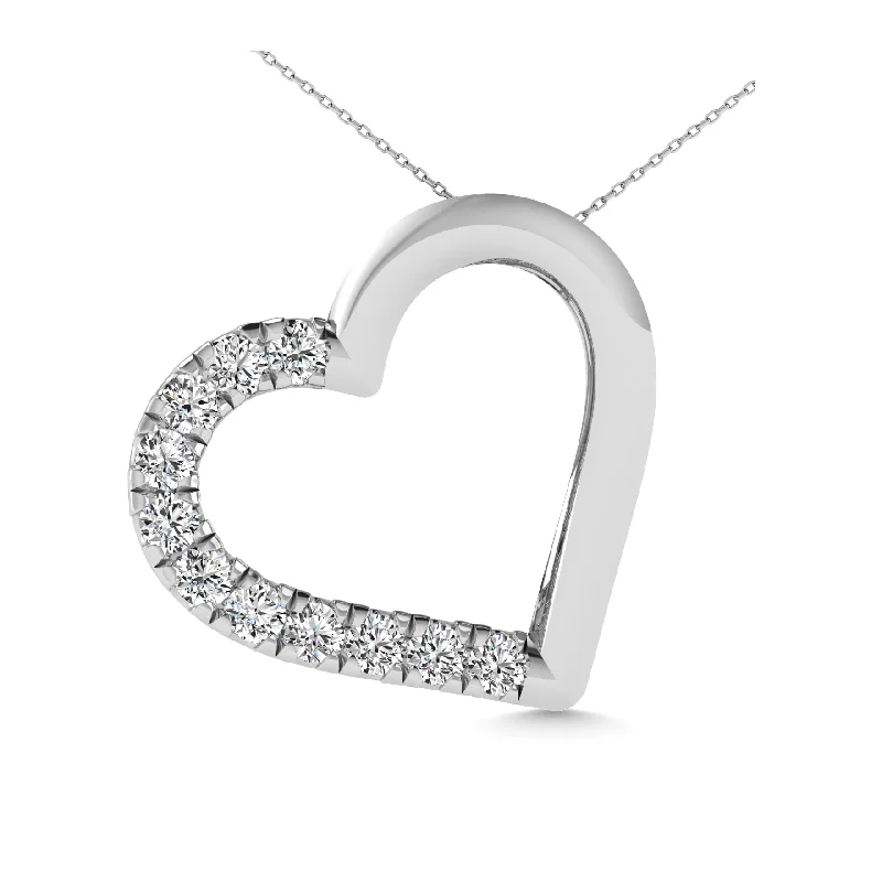 Women’s round pendant necklace-10K White Gold 1/10 Ctw Diamond Heart Pendant