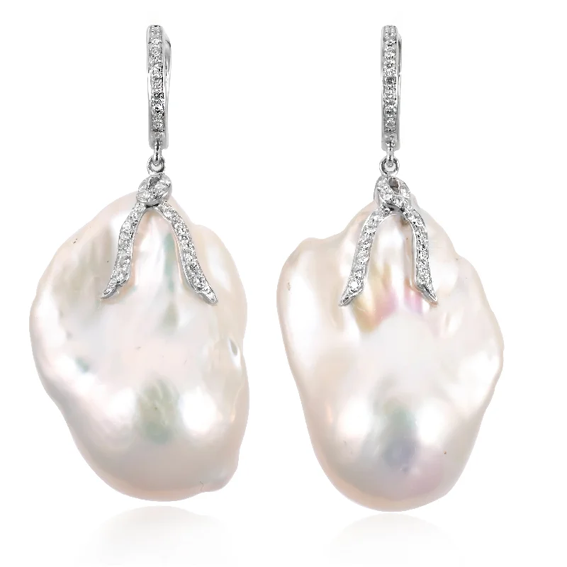 Women’s minimalist earrings-Pearl Drop Earrings