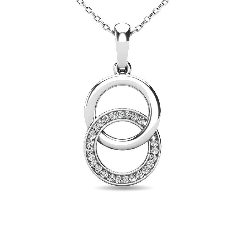 Women’s pearl pendant necklace-Diamond 1/10 ct tw Circle Pendant in 10K White Gold