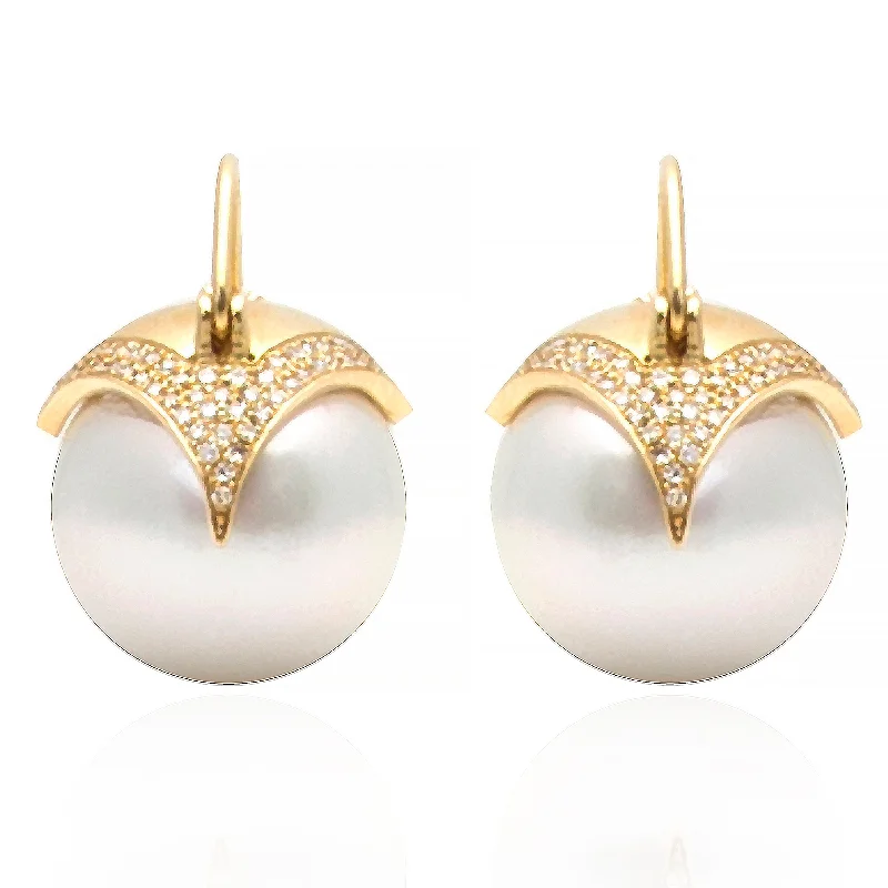 Women’s hoop earrings with diamonds-Armor Pearl Earrings