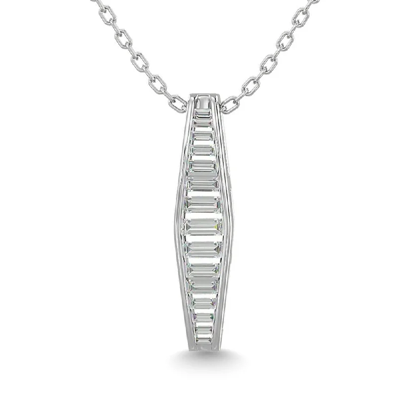 Women’s chunky necklace-Diamond 1/3 Ct.Tw. Fashion Pendant in 14K White Gold