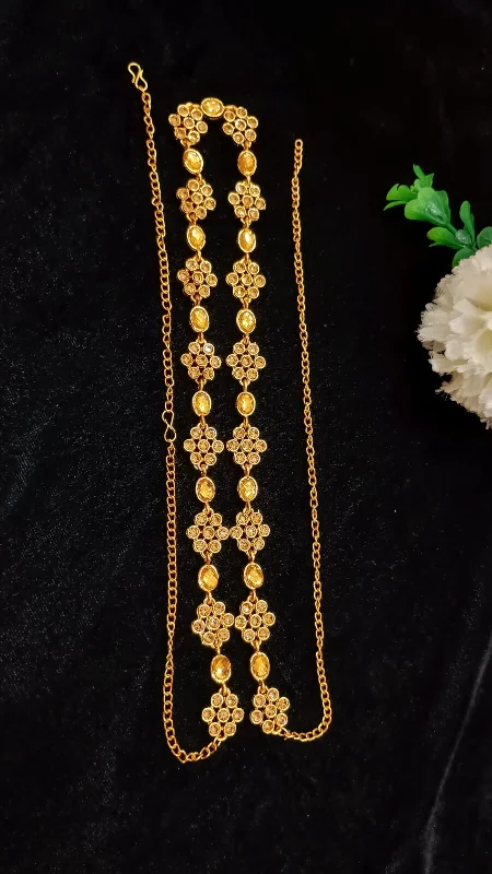 Women’s diamond necklace chain-Attractive Golden Color Stone Worked Floral Designed Hip Chain For Women