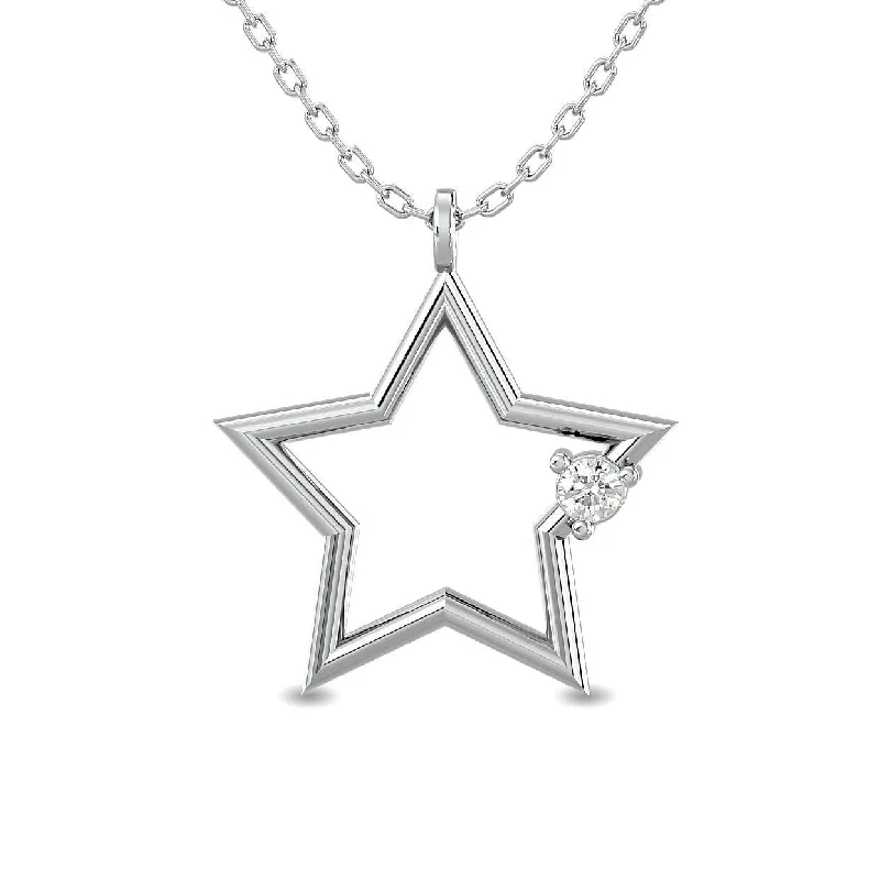 Women’s pearl necklace-Diamond 1/20 ct tw Star Pendant in Sterling Silver