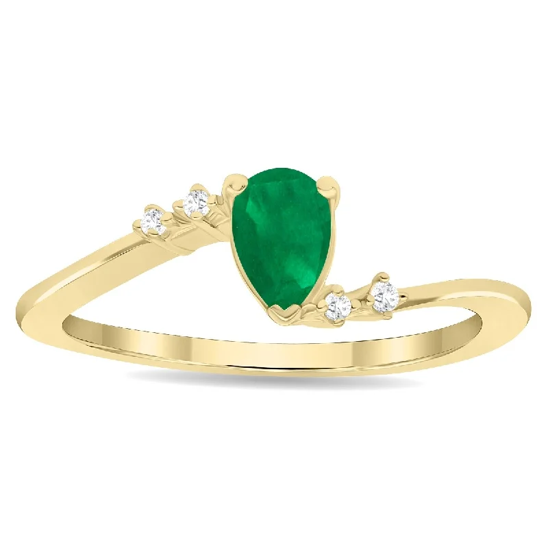 Women’s vintage ring-Women's Pear Shaped Emerald and Diamond Wave Ring in 10K Yellow Gold