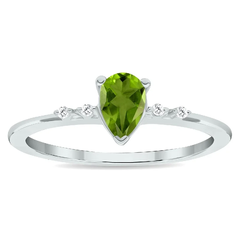 Women’s wedding ring with diamonds-Women's Peridot and Diamond Sparkle Ring in 10K White Gold