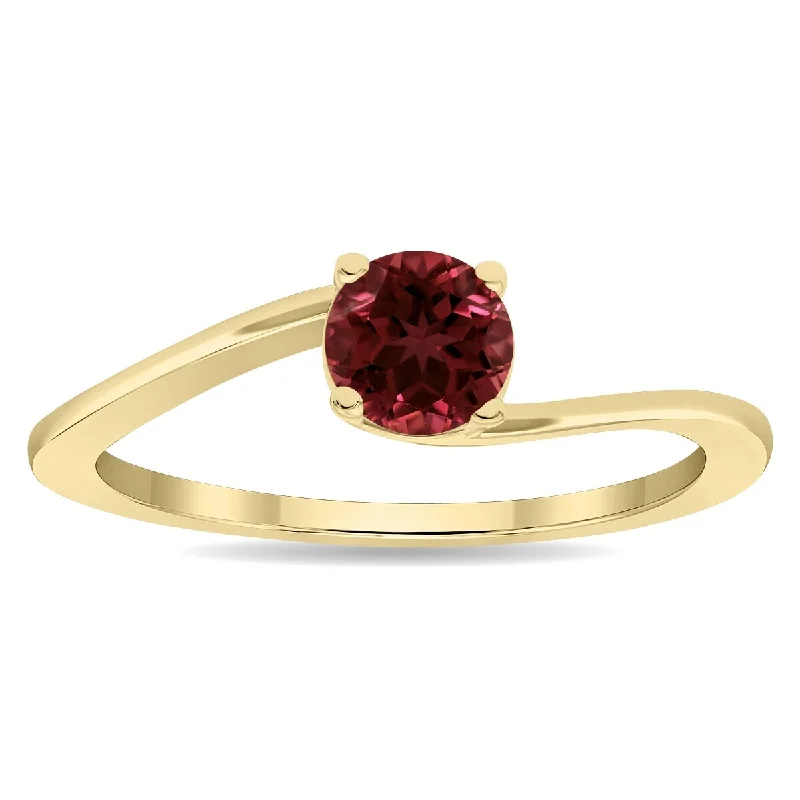 Women’s vintage ring-Women's Round Shaped Solitaire Garnet Wave Ring in 10K Yellow Gold