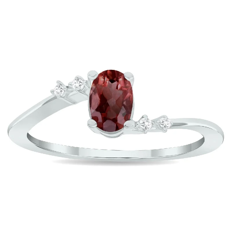 Women’s adjustable ring-Women's Garnet and Diamond Tierra Ring in 10K White Gold