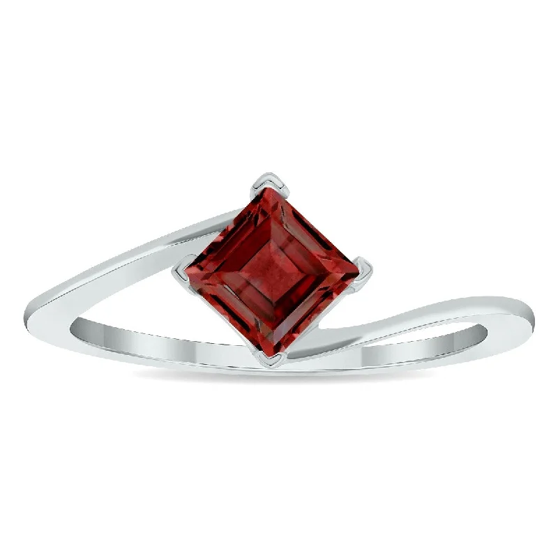 Women’s pinky ring-Women's Solitaire Garnet Wave Ring in 10K White Gold